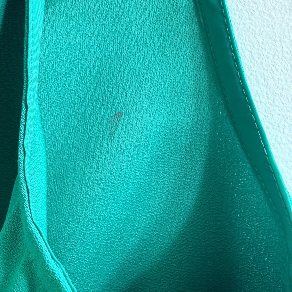 Trina Turk Vibrant Green Tank Top with open slit back. - Picture 5 of 5